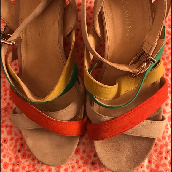 Wedge shoes - Picture 2 of 10